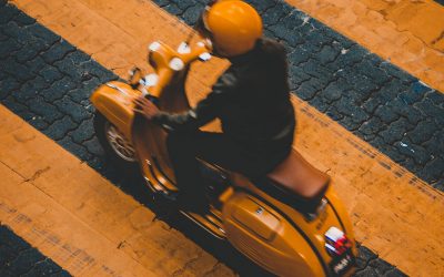 Los cuatro accidentes de moto más comunes y cómo evitarlos